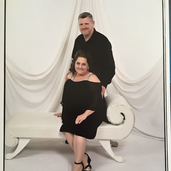 Meet your Posher, Michele - Picture 1 of 1